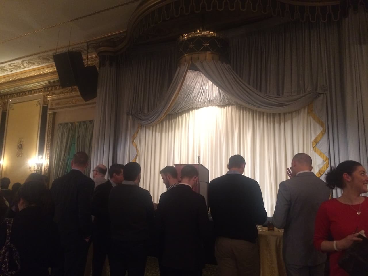 Poco a poco, llegaron simpatizantes, staff y su familia.