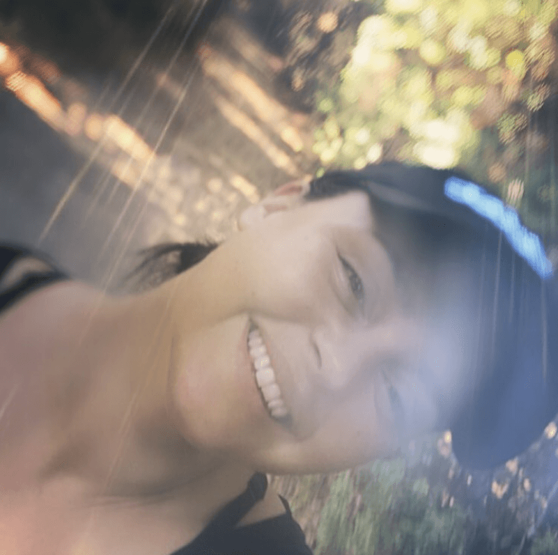 "Me he puesto bastante hermosa, pero la verdad es que no me importa. Es un proceso, llevo así un año y es lo mejor que podía hacer por mi salud", explicó, según información de 
<a href="http://www.telemetro.com/entretenimiento/espectaculo/Shaila-Durcal-hermosa-dejado-fumar_0_1287771420.html" target="_blank">Telemetro</a>.