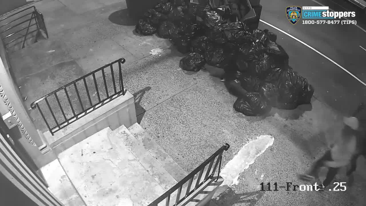 Buscan a grupo de sujetos que atacaron brutalmente a un hombre en Harlem