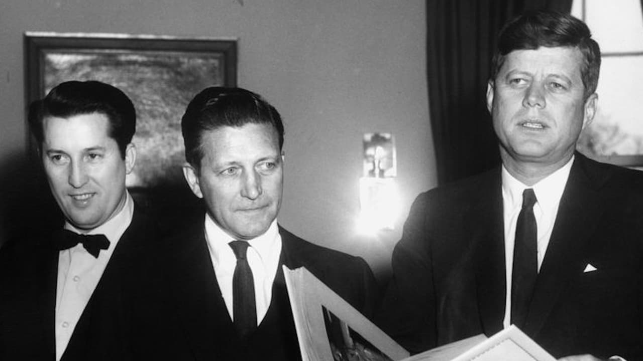 En el centro de la foto, se encuentra el ex gobernador Otto Kerner.