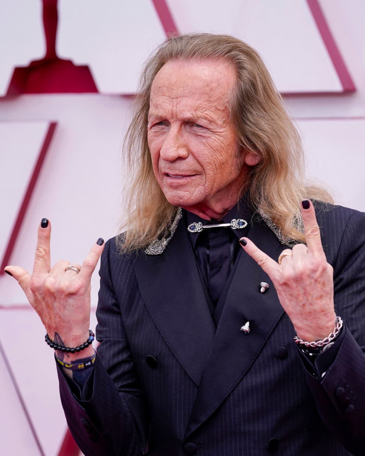 El actor Paul Raci, nominado a Mejor Actor de Reparto por 'The Sound of Metal', se aseguró de no pasar desapercibido.