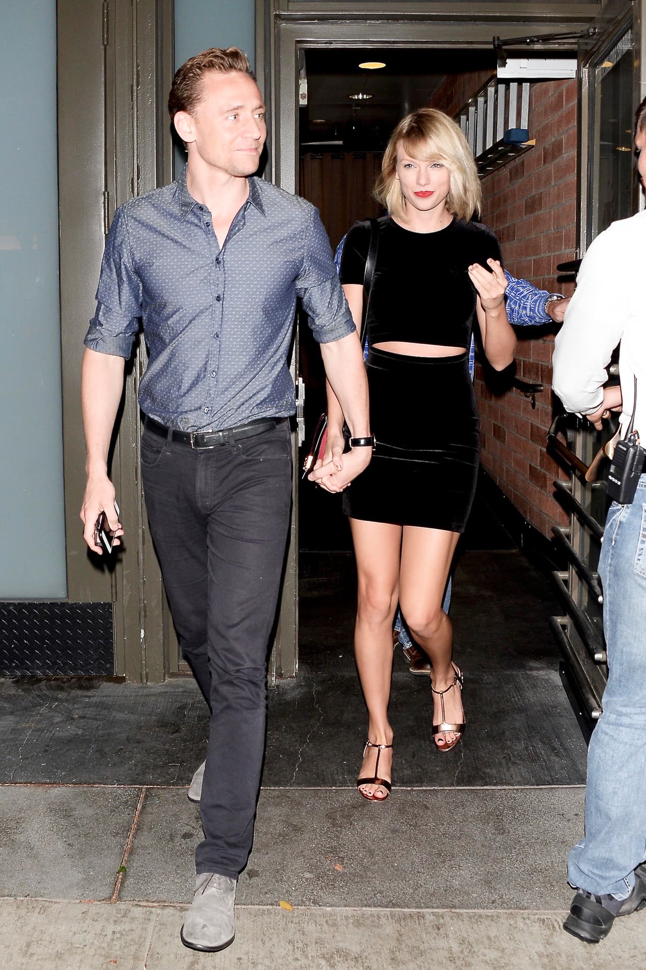 Ella, en cambio, iba completamente de negro.