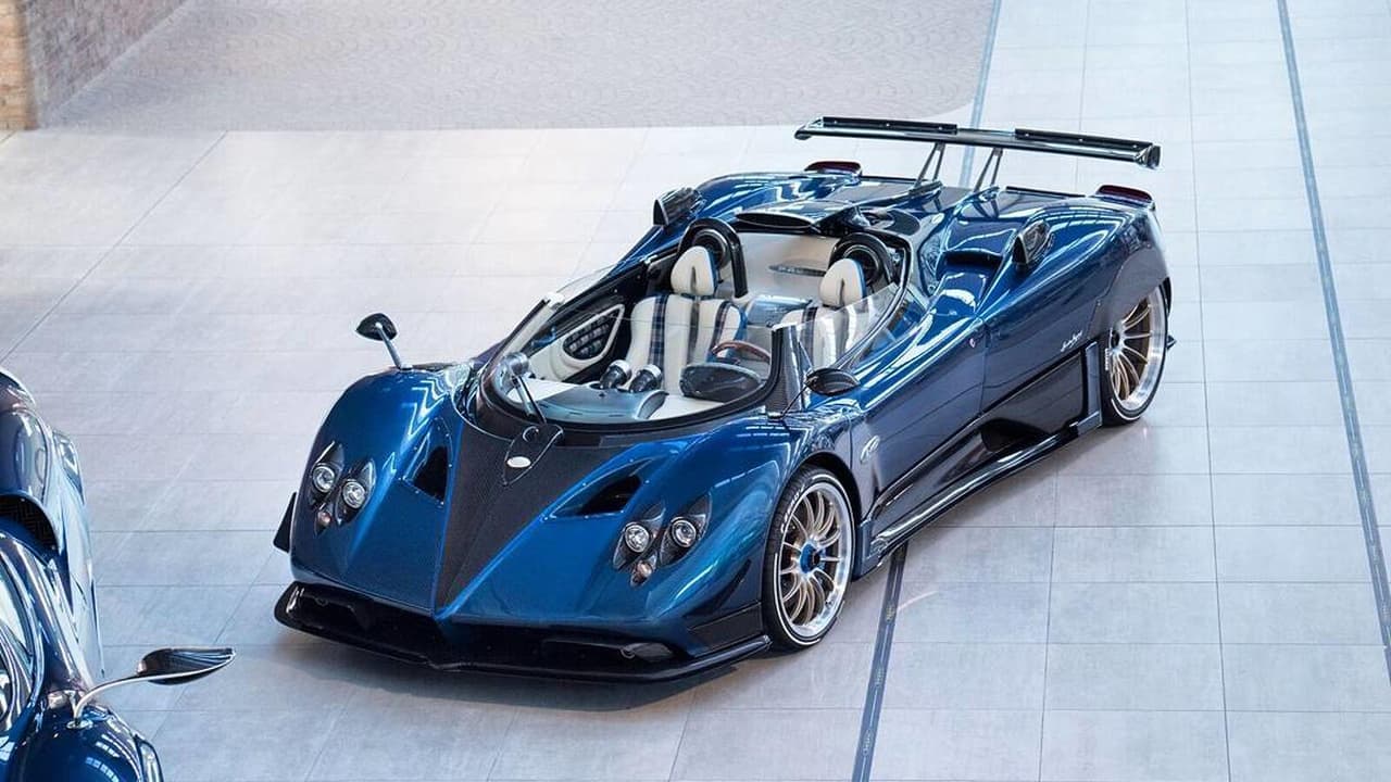 Pagani solo fabricó tres unidades del Zonda HP Barchetta, una de las cuales una ya le fue entregada a Horacio Pagani y las dos restantes ya fueron vendidas a sus dueños. Aunque con esta versión 
<b>Pagani anuncia el fin de del Zonda,</b> algo que ha ocurrido en otras ocasiones, es probable que se conserve el nombre para ediciones especiales en el futuro.