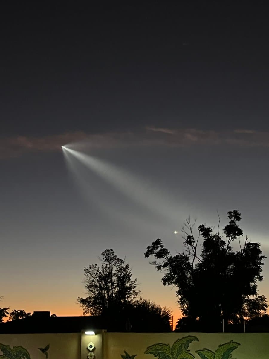 Desde varios puntos de Arizona, una luz era visible en el cielo y asombraba a muchos.