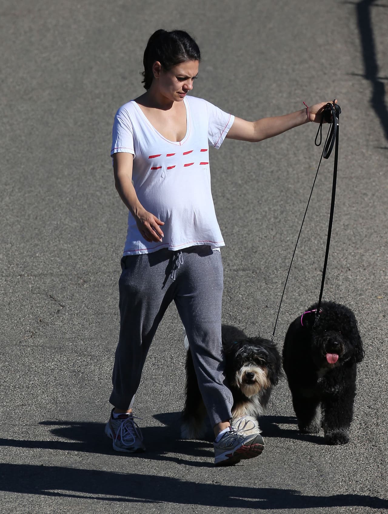 Ya está creciendo la pancita de Mila en este segundo embarazo.