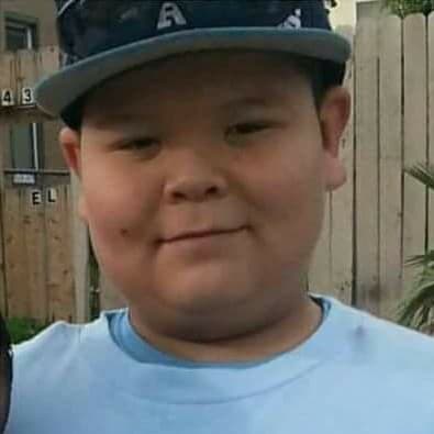 Enfermó por una bacteria que su familia cree que contrajo al comer tacos en Tijuana.