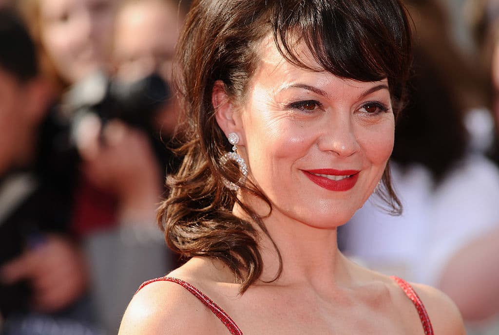 En abril del 2021, tan solo unos meses antes de la celebración del 20 aniversario de la saga de 'Harry Potter', Helen McCrory falleció a los 52 años a causa de cáncer.