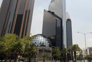 Moody's aumenta calificación crediticia de México