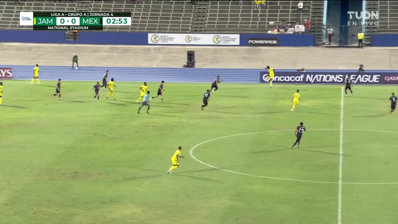 ¡GOL!  anota para Jamaica. Leon Bailey