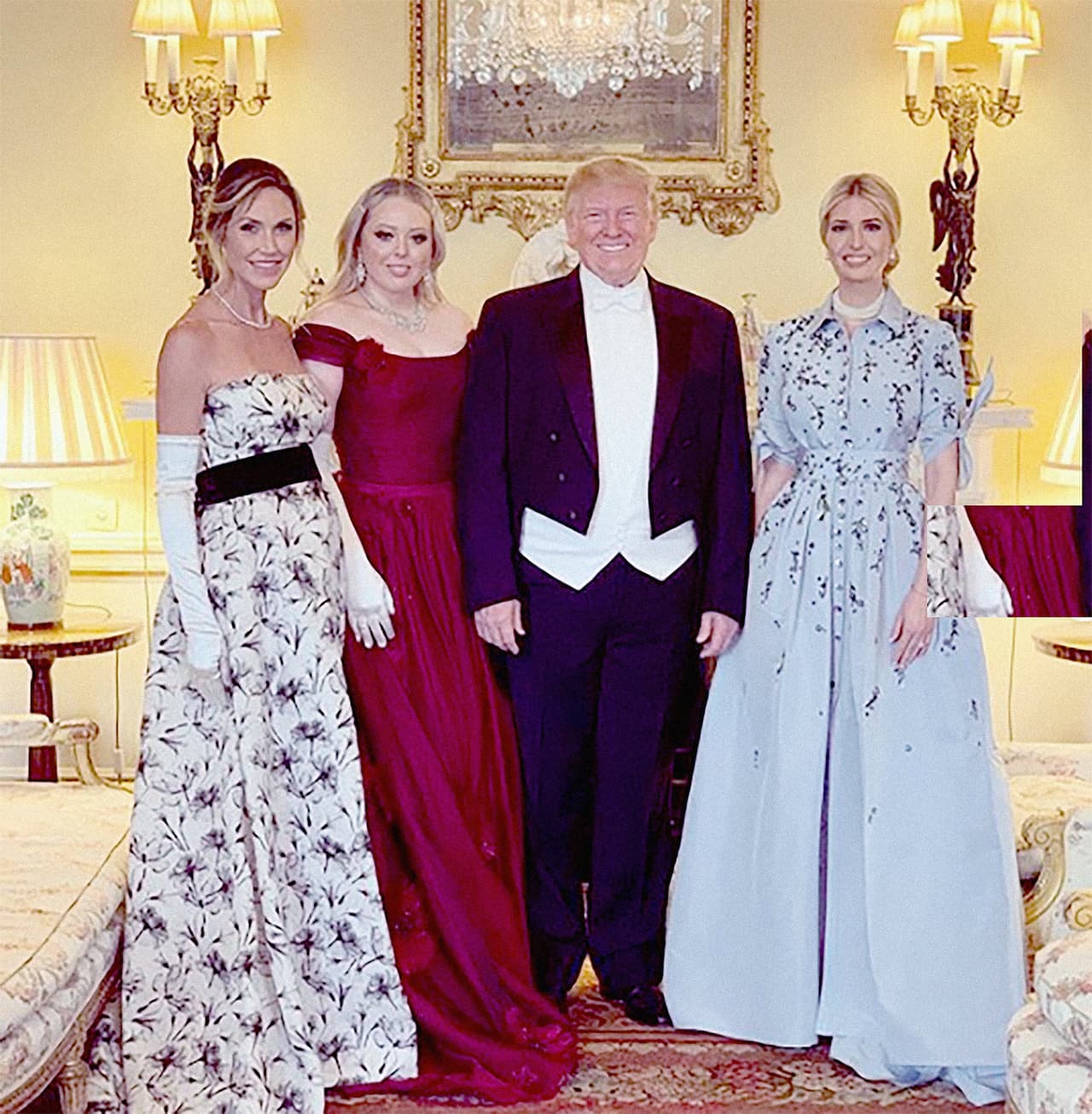 Este martes por la noche, Trump y su esposa, la primera dama Melania, participaron de una cena de estado en el Palacio de Buckingham, en Londres. Además, fueron los cuatro hijos adultos del presidente que lo acompañan en esta visita a Reino Unido. / Crédito: Instagram 
<a href="https://www.instagram.com/p/ByRAFIfhMl0/" target="_blank">Ivanka Trump </a>