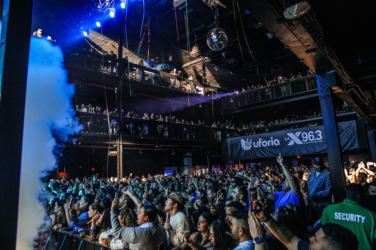 Los fans no dejaban de cantar, grabar, y vivir el momento con intensidad. Las caras lo decían todo: felicidad absoluta.