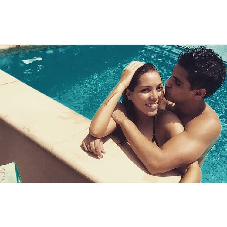 Con tan sólo cinco meses de noviazgo, Frida Sofía y su novio se casan.