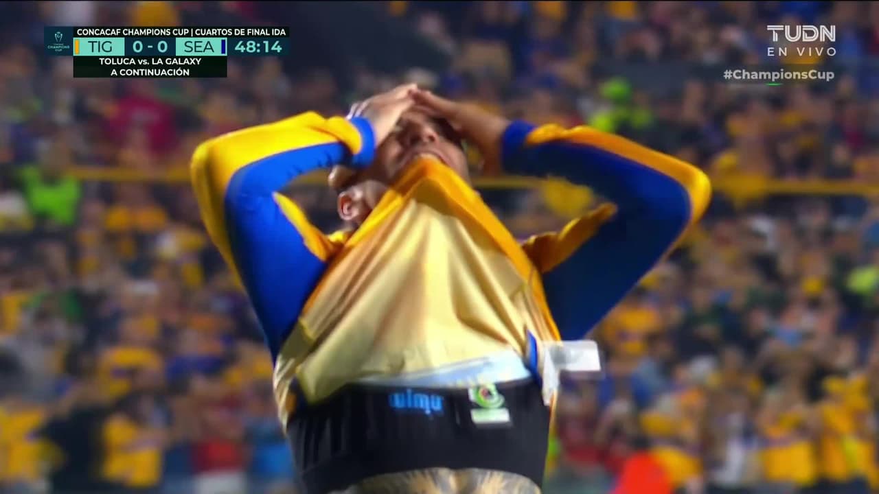 ¡La sacó del Volcán! La vergonzosa falla de Ángel Correa desde los 11 pasos