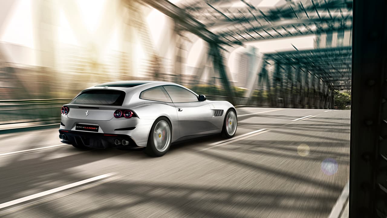 <b>9- Ferrari GTC4Lusso: 13mpg</b>
<br>Precio Inicial: $302,650
<br>Motor: 6.3L V12
<br>Potencia: 680 HP / 514 LB-PIE
<br>Peso: 4,250 LBS