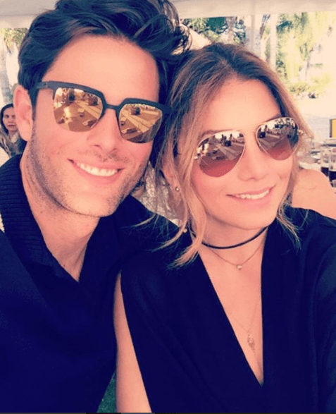 La bella novia de Chuy no pudo contener la emoción ante el emotivo momento de recibir el anillo de compromiso, así que compatió su alegría con sus seguidores en redes sociales.