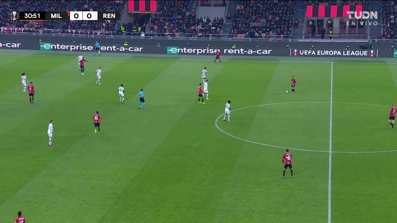 ¡GOL!  anota para Milan. Ruben Loftus-Cheek