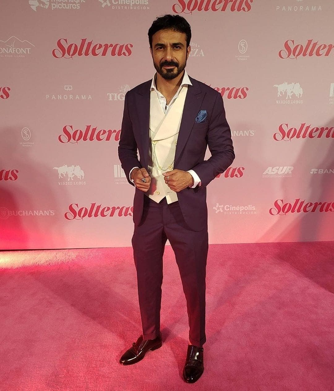 Por su parte, Pascacio López mencionó: "Llevamos casi un año. Ya nos conocíamos y nos reencontramos. Estamos muy bien, muy felices".