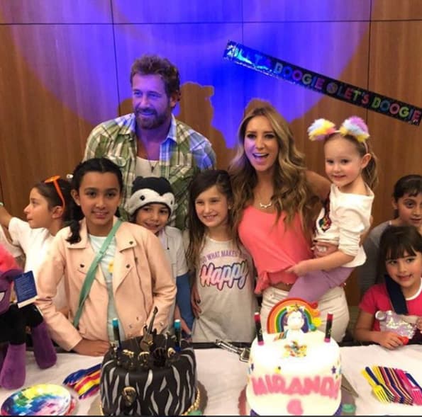 Gabriel y Geraldine llevan buena relación y eso lo demostraron en la celebración del cumpleaños de Alexa Miranda, su hija menor.