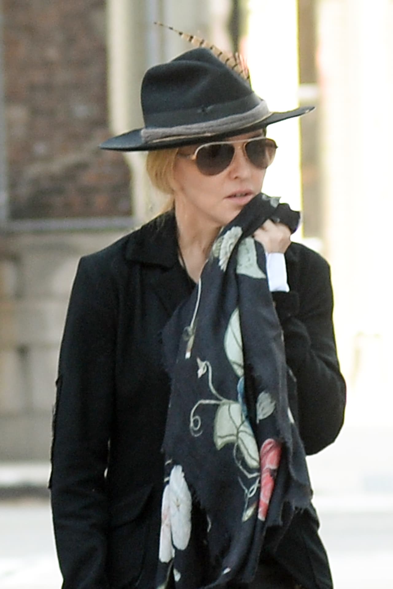 Hay muchas texturas, colores, tamaños y formas de usar las bufandas, por eso es una prenda magnífica.