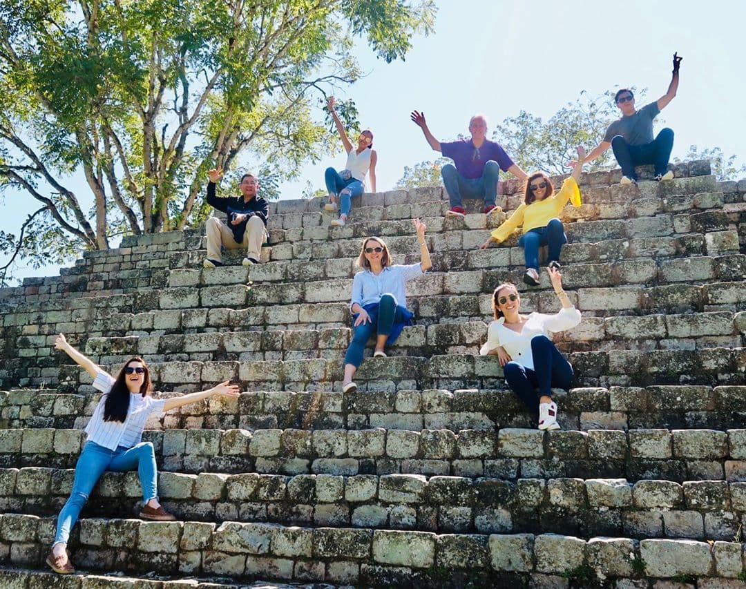 Los papás y hermanos de Maity disfrutaron este sitio arqueológico como en los viejos tiempos.