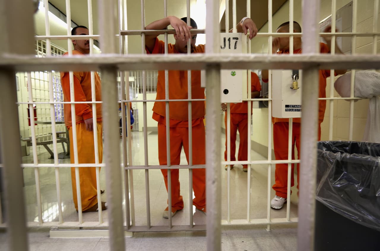 Alarma por incremento de casos de COVID en centro de detención de ICE en Washington