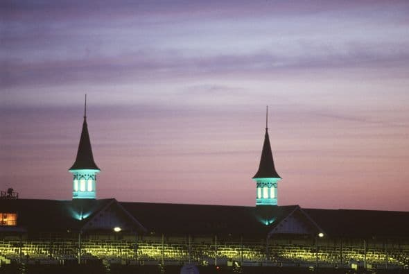 3. Kentucky Por abajo del umbral de pobreza en 2009: 18.6 por ciento. Por abajo del umbral de pobreza en 2008: 17.3 por ciento. Residentes cuyos ingresos cayeron por debajo del umbral de pobreza entre 2008 y 2009: 59,203.