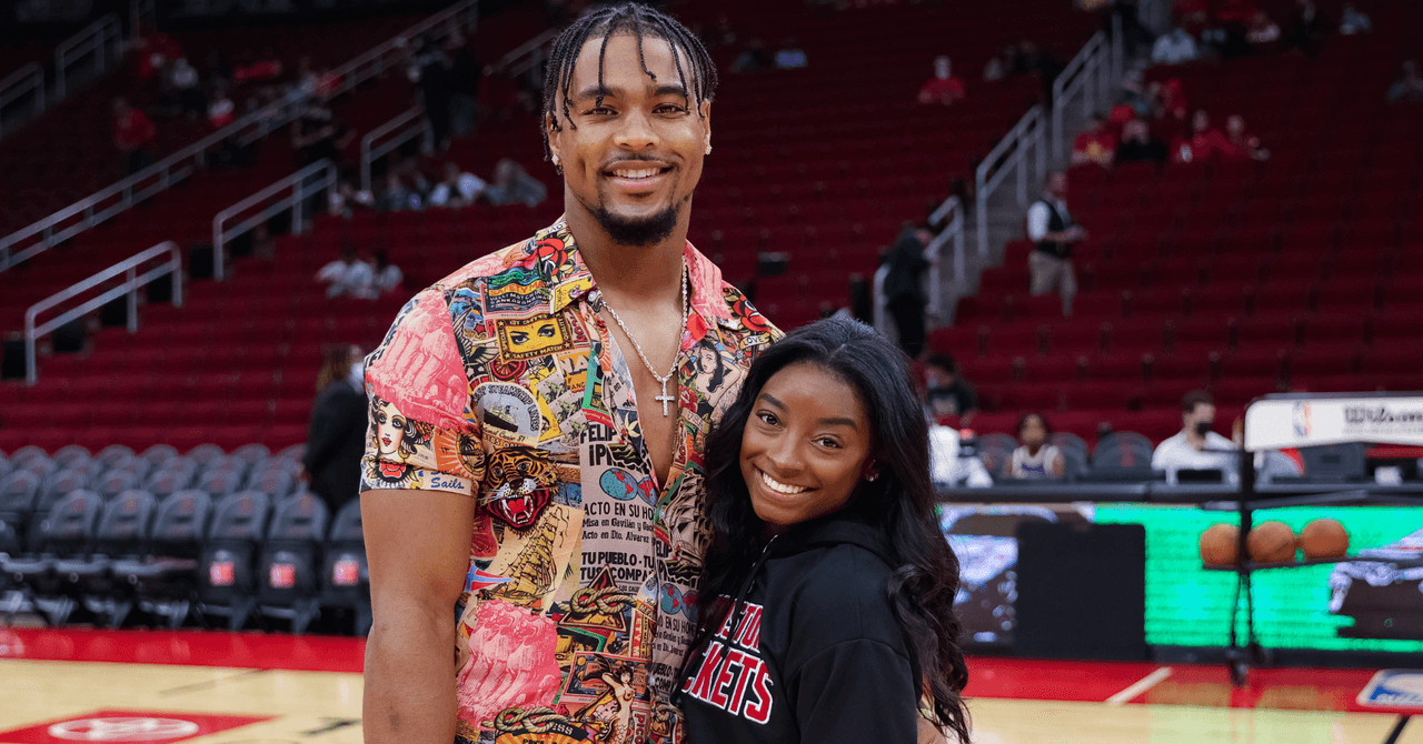 Simone Biles y Jonathan Owens