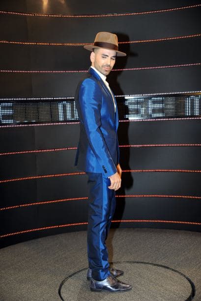 Como siempre, el talento de Univision llegó en grande a la alfombra de Premios Juventud. El azul, los colores vivos y la moda veraniega predominó.