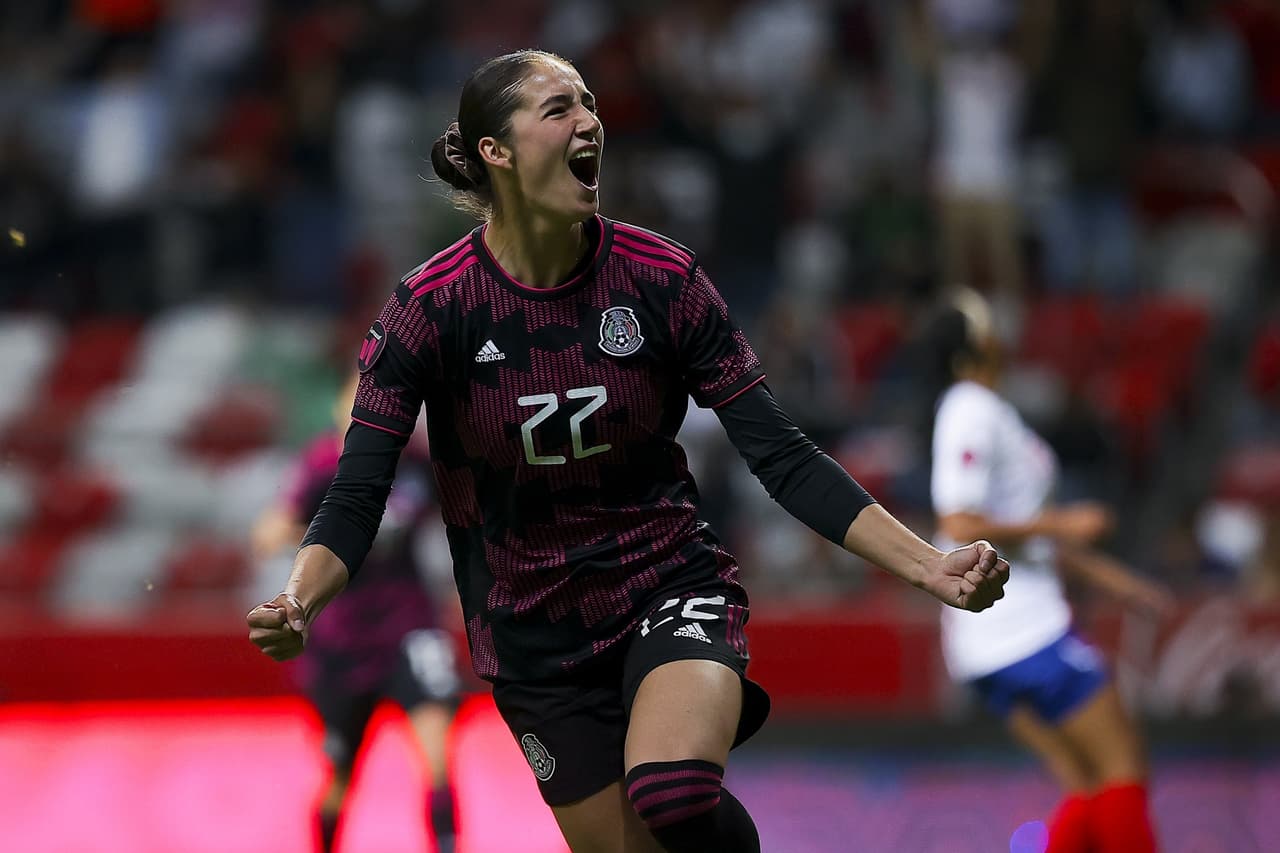 La nacida en Estados Unidos renunció a la selección de Estados Unidos para defender la camiseta mexicana.