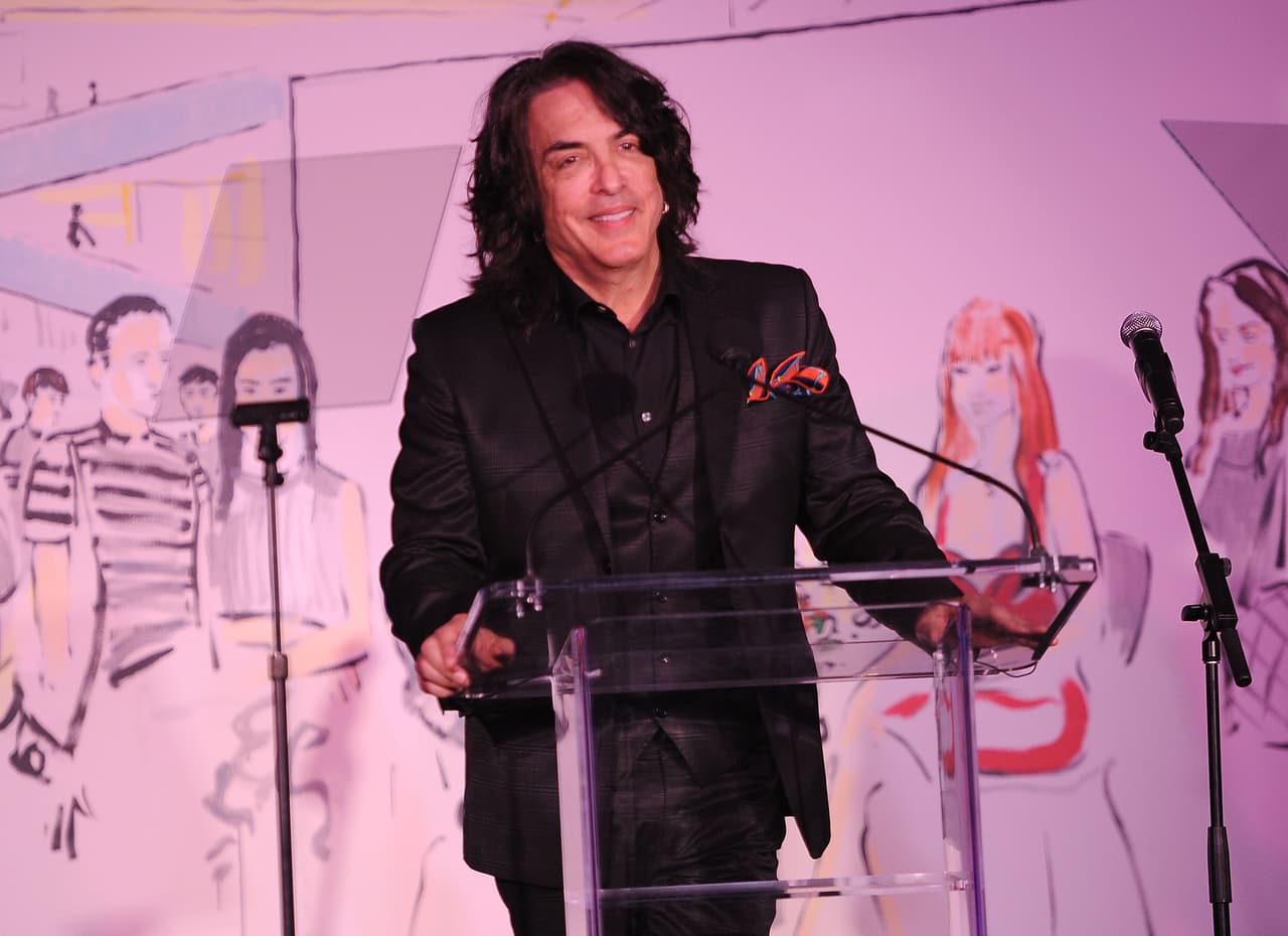 PAUL STANLEY CANCELS SOLO GIGS AFTER CONCUSSION