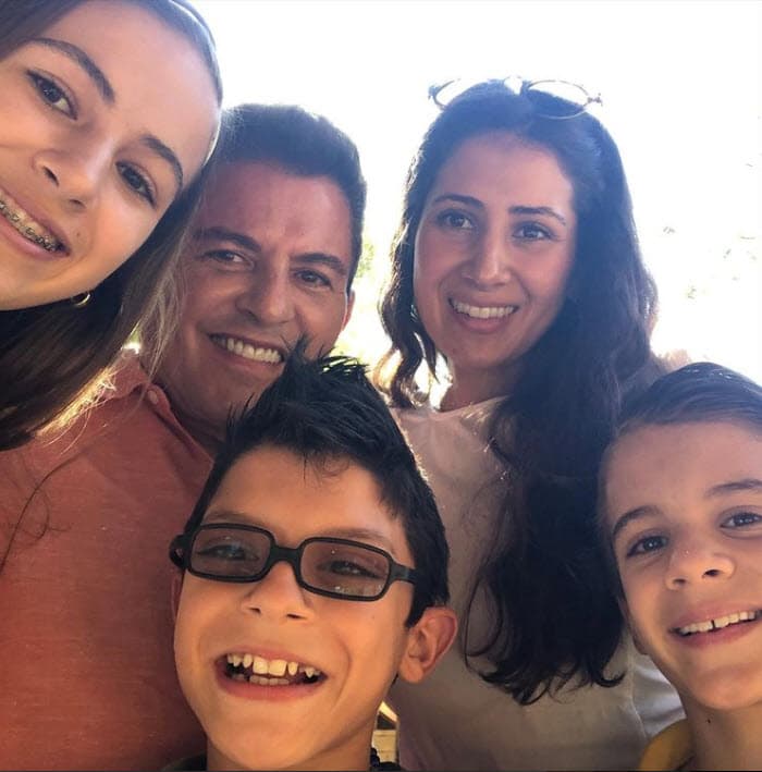 El fallecimiento de la madre de Ernesto Laguardia también sucedió solo un día antes del cumpleaños de Bárbara, la hija mayor del actor, quien llegó a los 14 años: "Hoy 
<b>tenemos un ángel</b> más en el cielo y estoy seguro que te cuidará y guiará todos los días de tu vida", le escribió el actor.