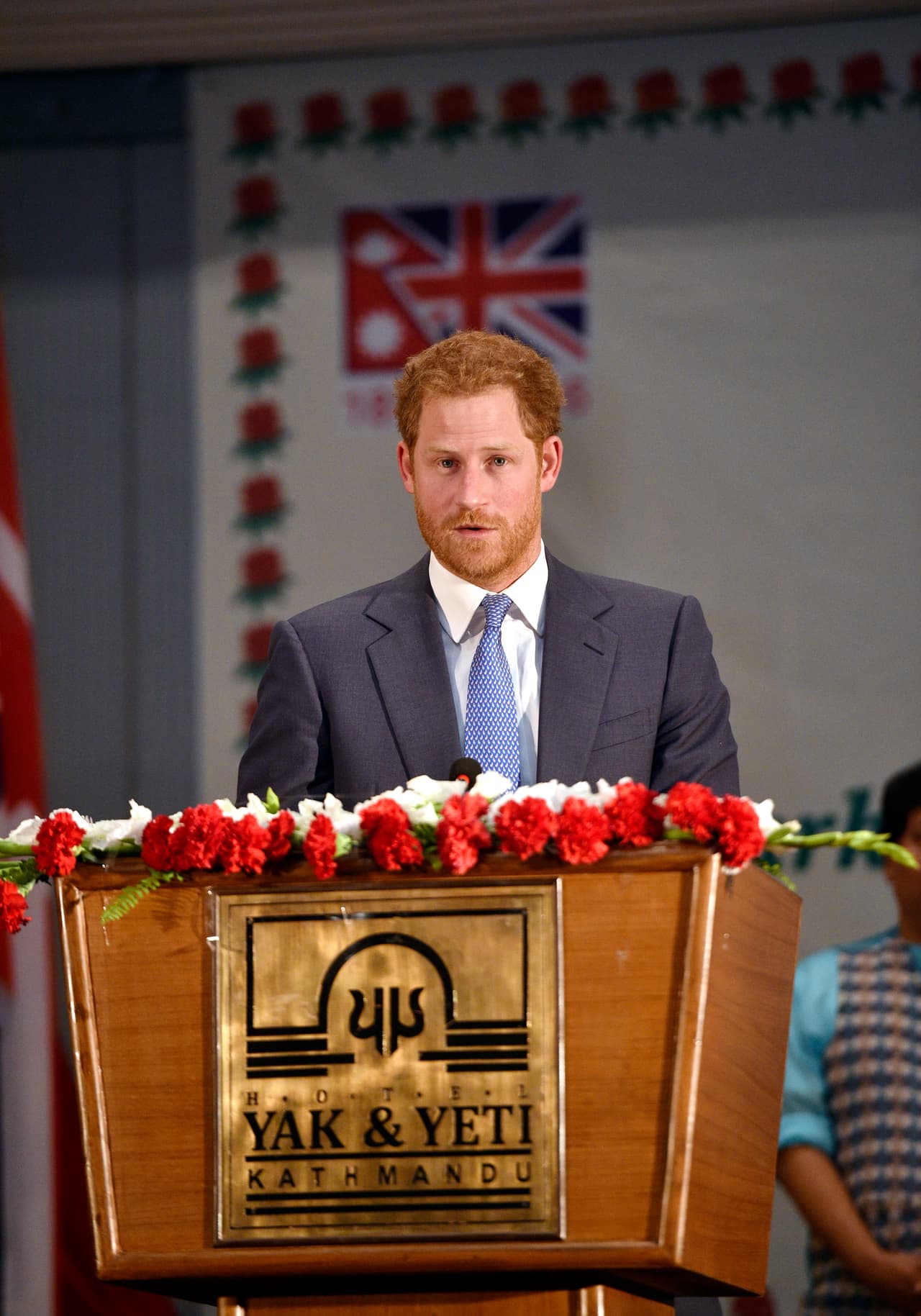 Le ofrecieron una recepción de bienvenida.
