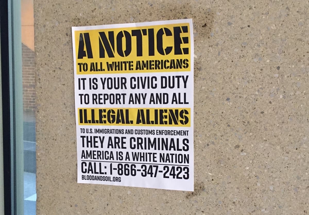 Un tuit racista del Congresista Steve King y otros incidentes de odio que fueron noticia esta semana