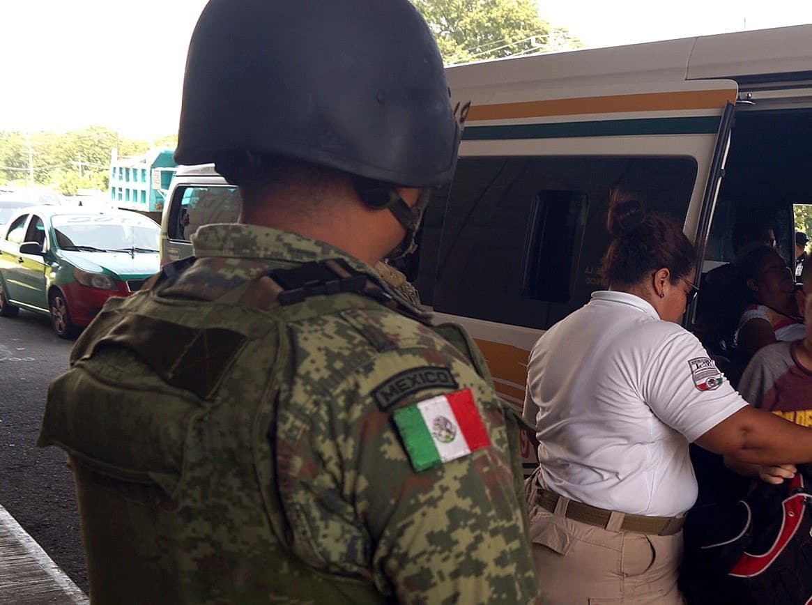 Detienen a una excónsul de Nicaragua por trasladar a migrantes indocumentados en México