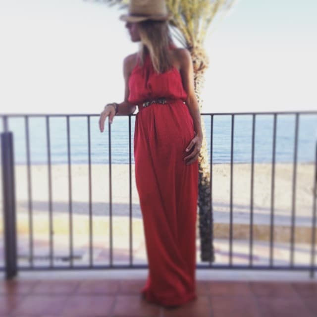 Elizabeth Álvarez vive muy feliz su primer embarazo.