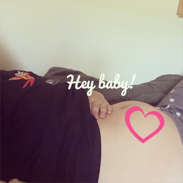 Poco a poco ha compartido fotos de su pancita.