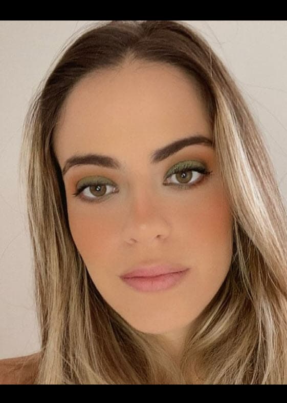 Lo hizo a través de su cuenta de Instagram en donde honró la memoria de su querido tío. Medios peruanos han rescatado las fotos y las han publicado, pero también la confundieron en primera instancia con la hija del actor, Aissa.
<br>