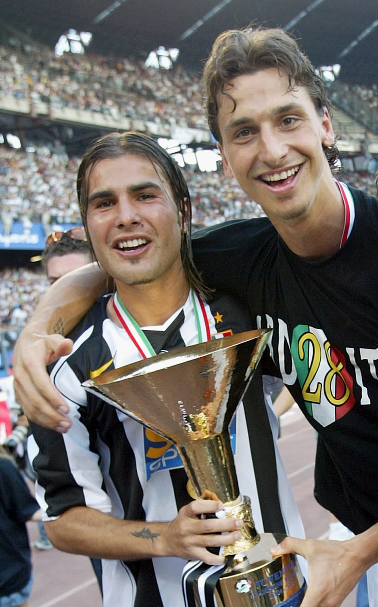 Allí marcó 26 goles y consiguió dos Ligas de Italia, las cuales fueron retiradas por el escándalo del Calciopoli. El equipo fue descendido a la Serie B y el sueco partió.