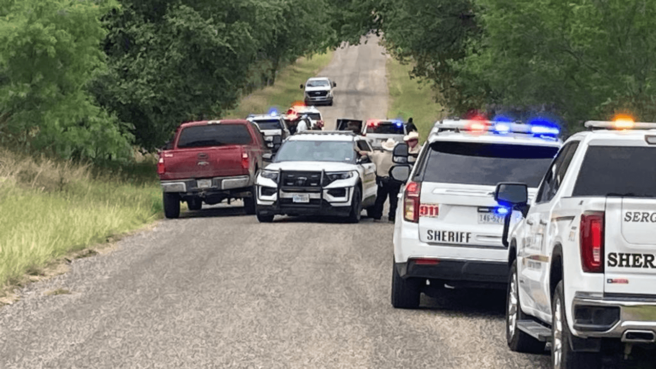 Una persecución termina con al menos una persona detenida al sur del condado de Bexar