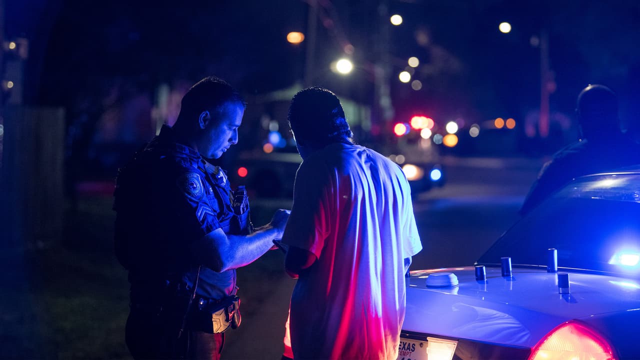 Policía de Houston arresta a casi 50 personas acusadas de disparar al aire y conducir ebrias en Año Nuevo