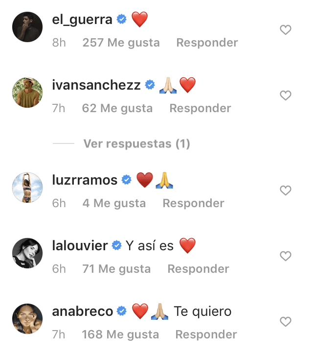 Entre ellos, un corazón de Alberto Guerra, su esposo.