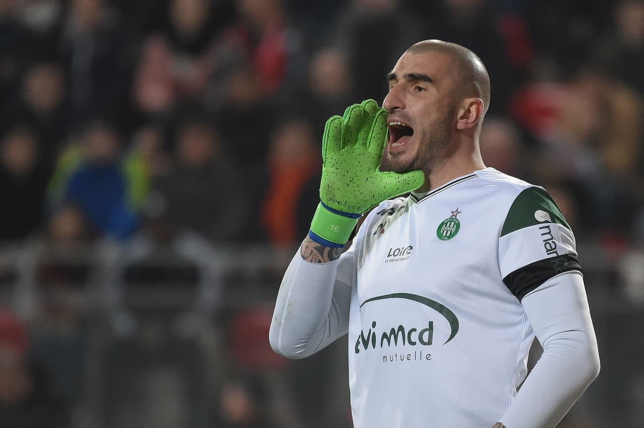 <b>Portero: </b>Stephane Ruffier (Francia)