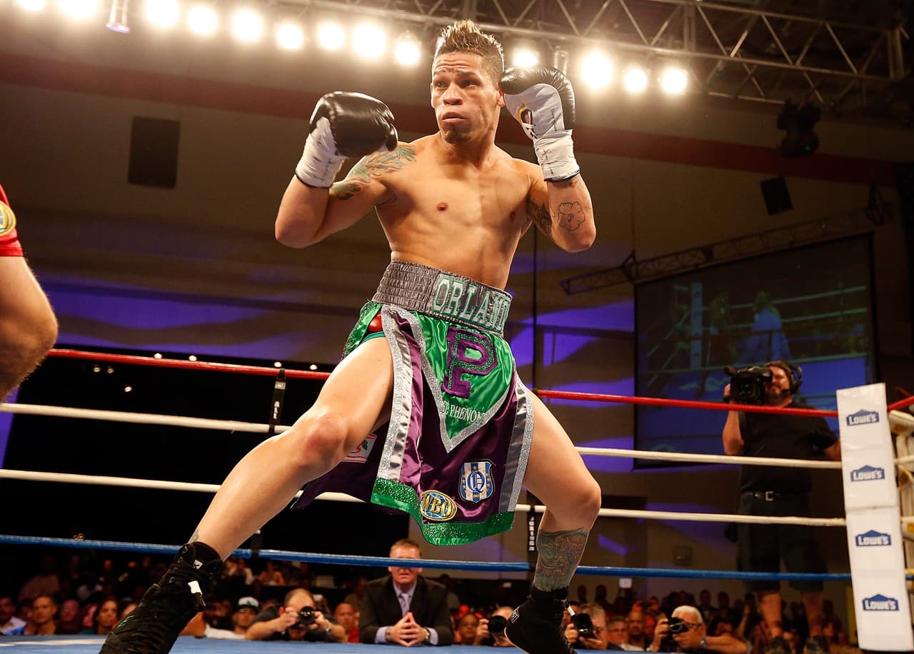 El puertorriqueño Orlando Cruz fue el primer boxeador en actividad que confesó su homosexualidad. El pugilista es apodado 'El Fenómeno' y, mientras es activista de los derechos LGBT, en el ring mantiene la capacidad que le llevó a tener reconocimiento.