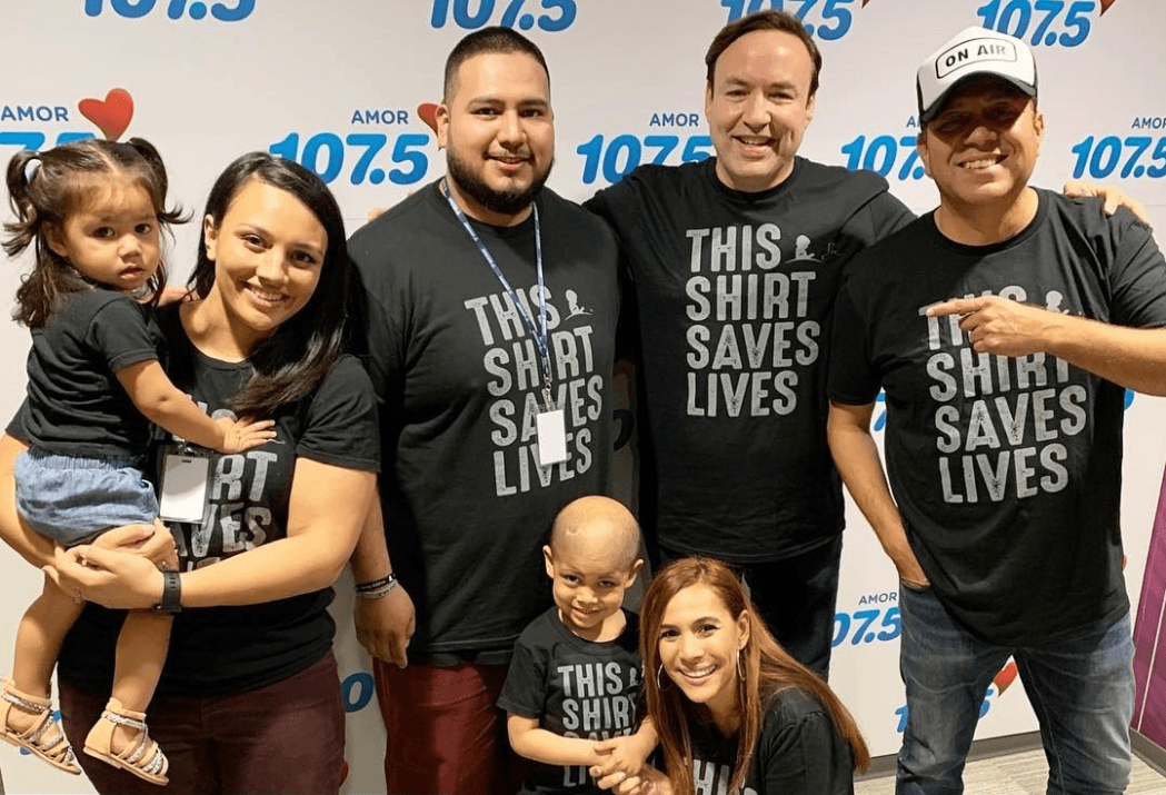 El trío de 
<b>El Desayuno</b> recibió con los brazos abiertos a estos angelitos junto a sus padres. ¡Qué ternura!