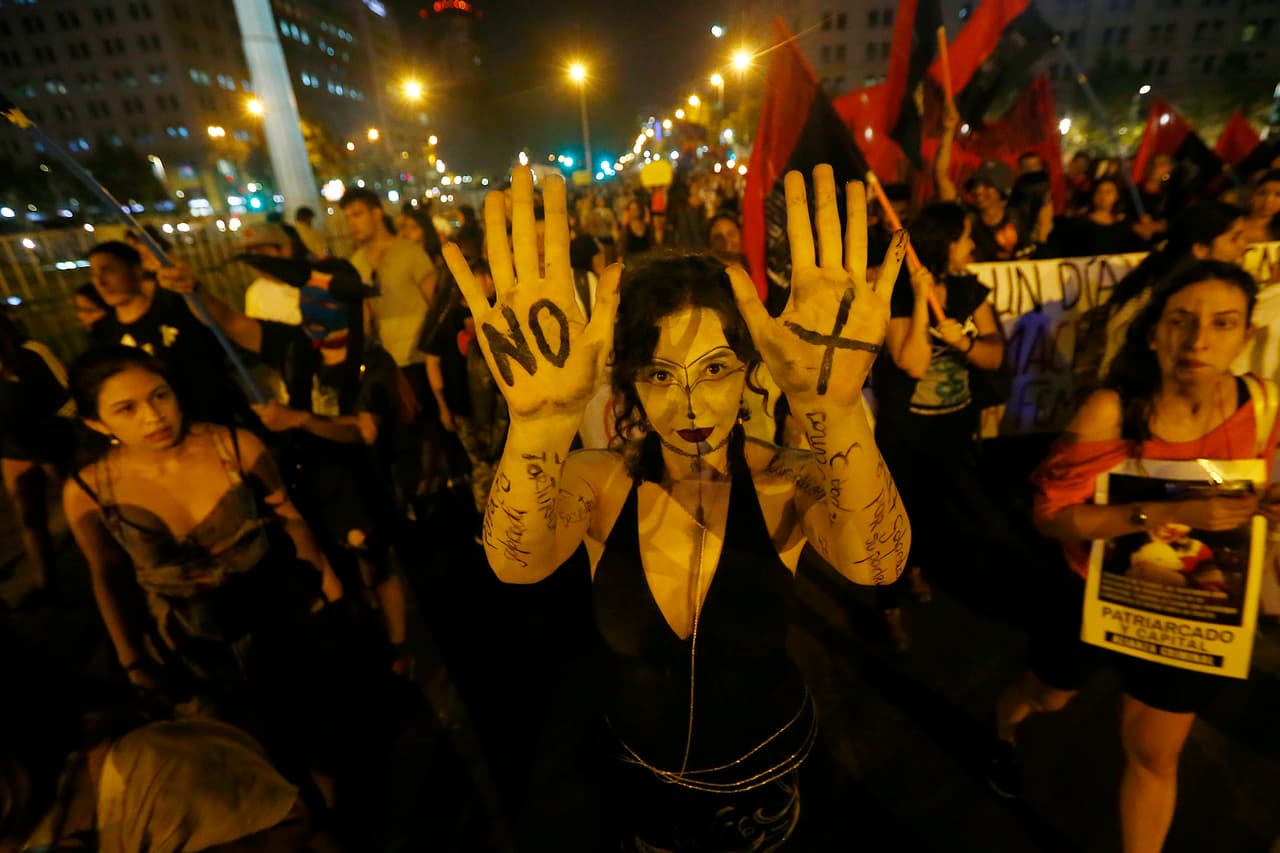 Una mujer denuncia una violación grupal por parte de hinchas de un equipo de fútbol en Chile