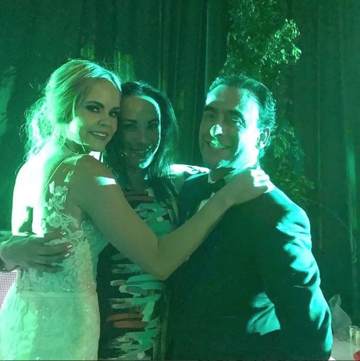 Finalmente, Consuelo sentenció que 
<b>"a Adal si lo veo le beso su trompa</b>"
<b>.</b>
<br>