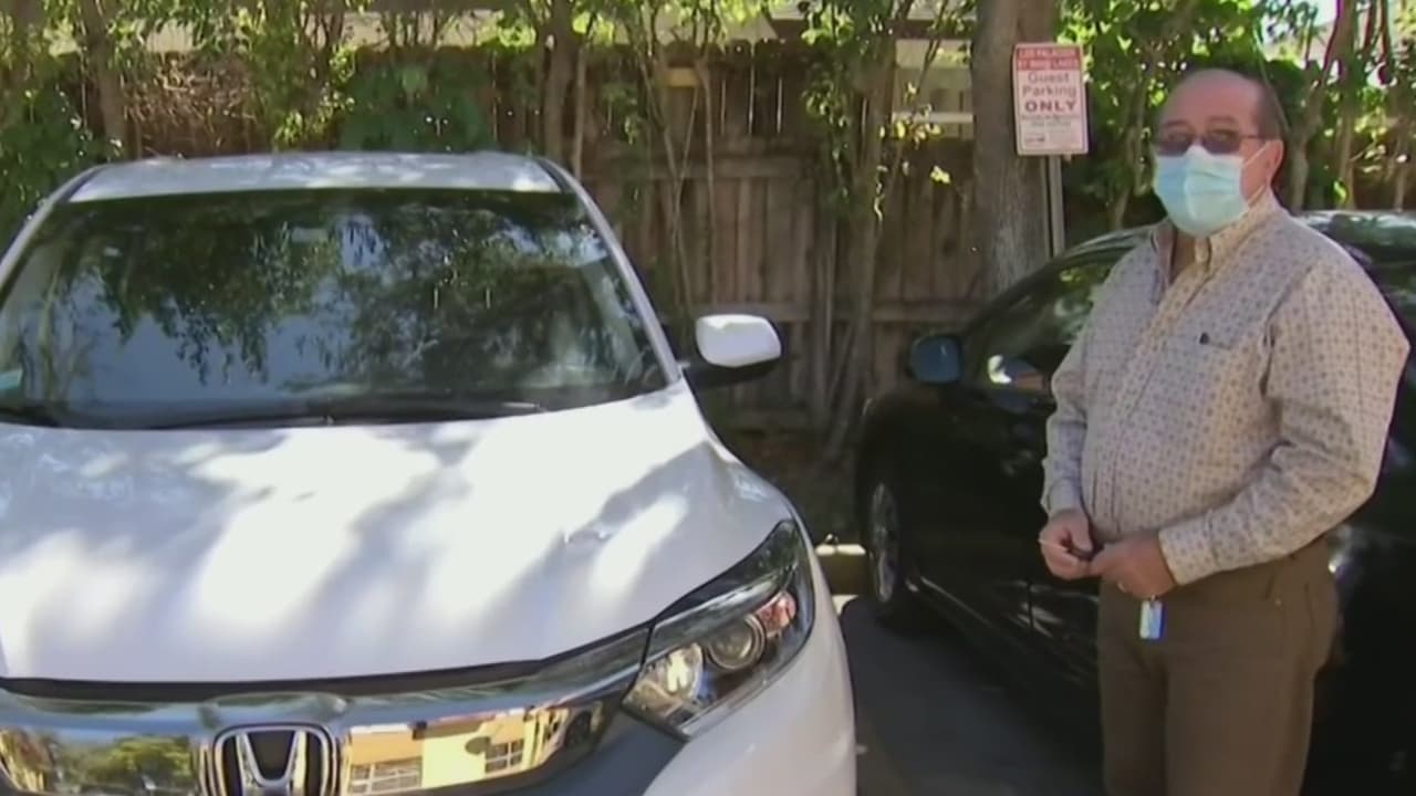 Tras varios meses de espera, decenas de consumidores logran recibir sus reembolsos de dinero