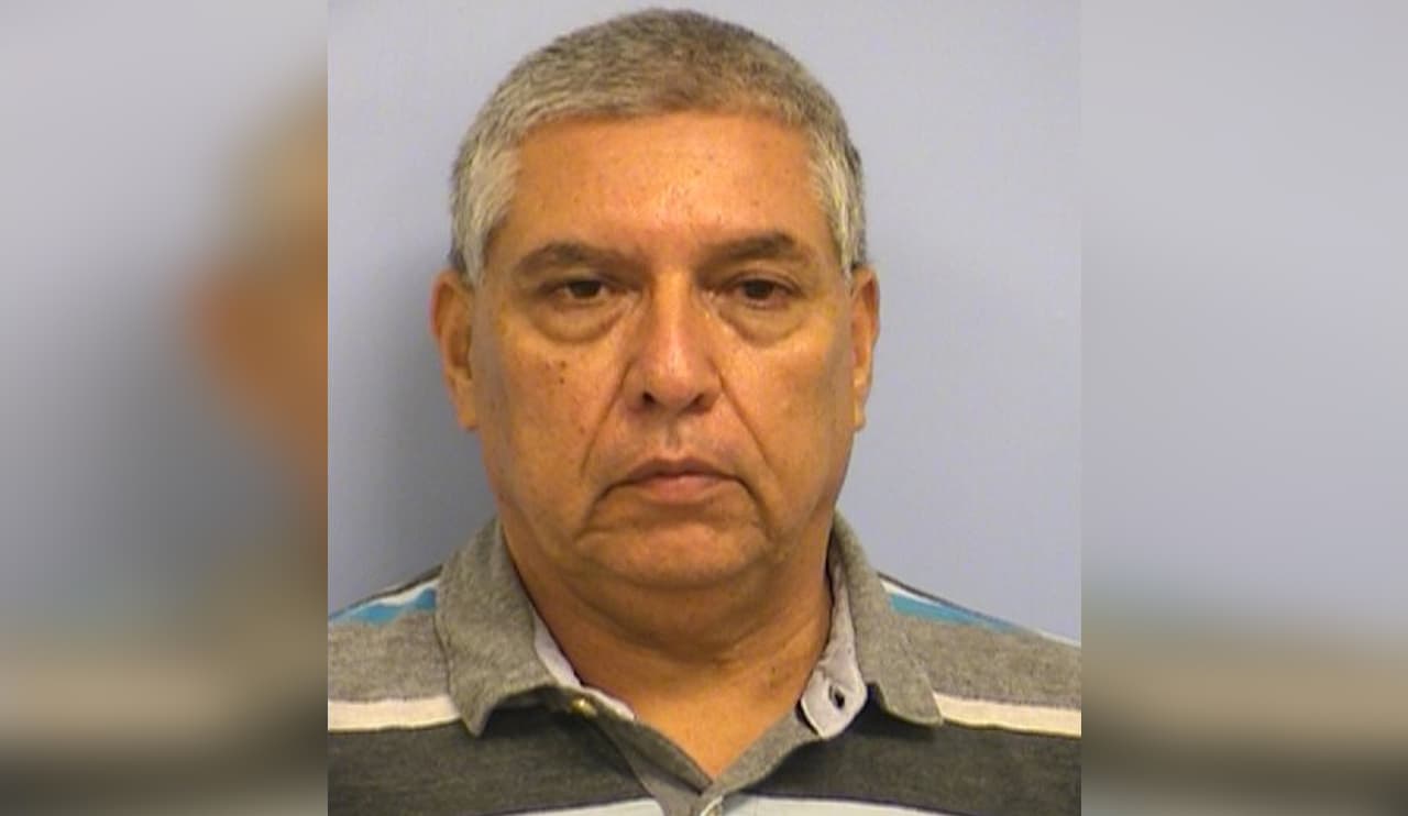 Un chófer es arrestado por abusar de una niña de 5 años en su autobús escolar 