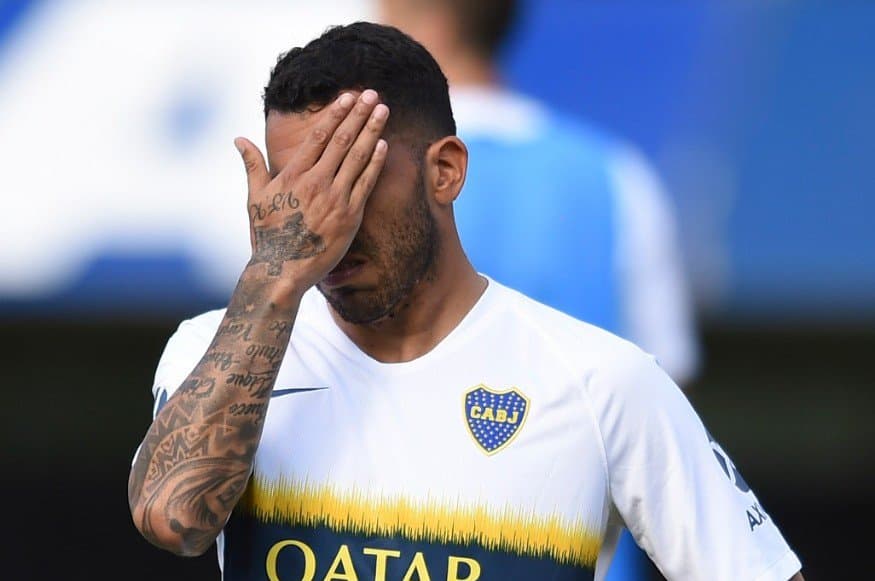 Carlos Tevez: “Nos están obligando a jugar”