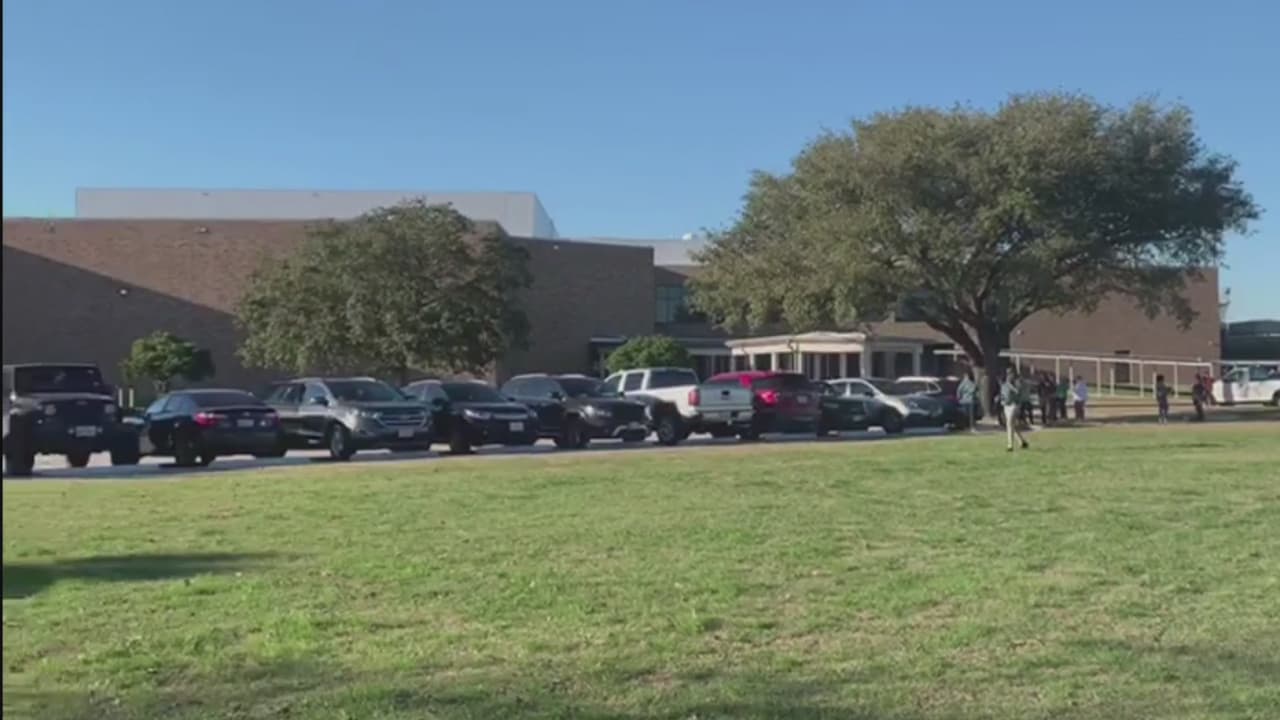Cuatro estudiantes heridos por una explosión con fuegos artificiales en la escuela Klein Forest 